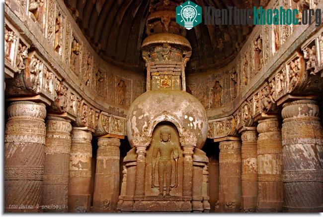 Chùa hang Ajanta - Ấn Độ