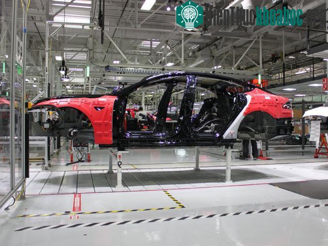Hiện Tesla chỉ tập trung vào các mẫu xe điện cao cấp.