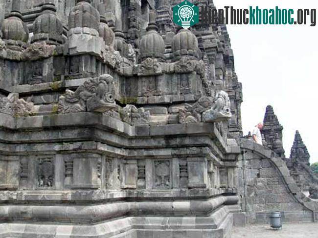 Prambanan được coi là ngôi đền hoàng gia của vương quốc Medang.