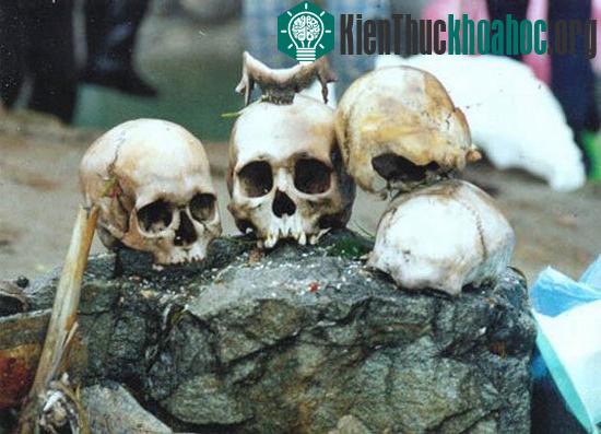 Bí ẩn hồ xương người khổng lồ trên đỉnh Himalaya ảnh 2