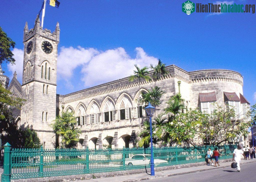 Sức hấp dẫn của Bridgetown chính là những công trình kiến trúc có dấu ấn lịch sử quan trọng.