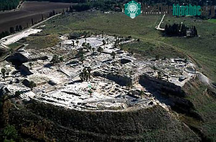 Trong đó Megiddo, Hazor, Beer Sheba là ba bệ phóng tiêu biểu nhất.
