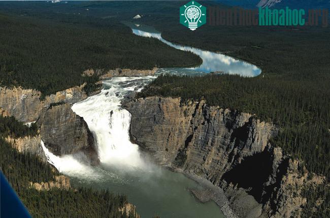 Vườn quốc gia Nahanni - Canada- ảnh 4