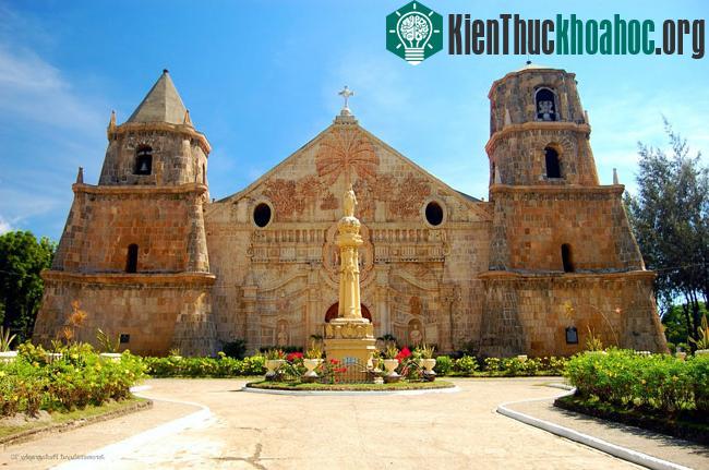 Hình ảnh bên ngoài của Các nhà thờ kiểu Baroque tại Phillipines