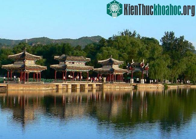 Tị Thử Sơn Trang và Ngoại Bát Miếu - Trung Quốc- ảnh 4