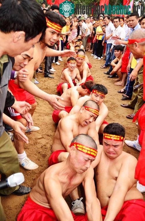 Nghi lễ và trò chơi kéo co - Di sản nhân loại