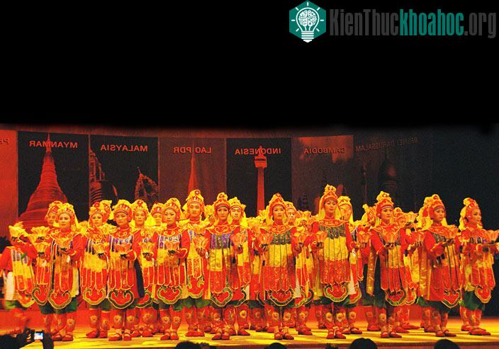 Nhã nhạc cung đình Huế - Di sản văn hóa của nhân loại