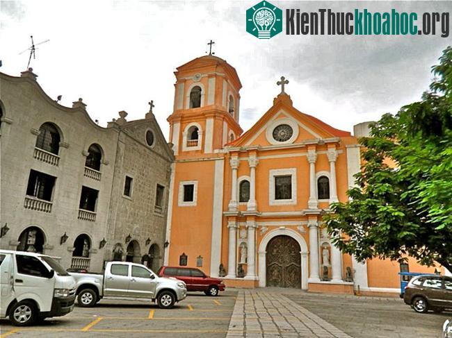 Các nhà thờ kiểu Baroque - Philippines