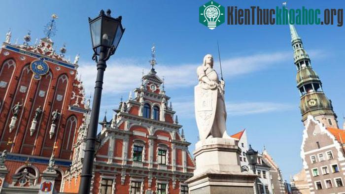 Trung tâm lịch sử Riga của Latvia vẫn còn giữ được cấu trúc đô thị từ thời Trung cổ.