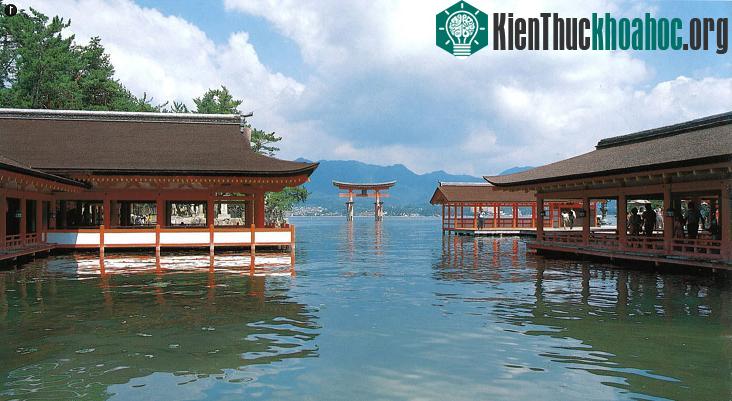 Không chỉ có giá trị về mặt kiến trúc, mỹ thuật và lịch sử...chùa Horyuji còn là điểm đến thu hút khách thăm quan tại Nhật Bản bởi vẻ đẹp đặc biệt nơi này.