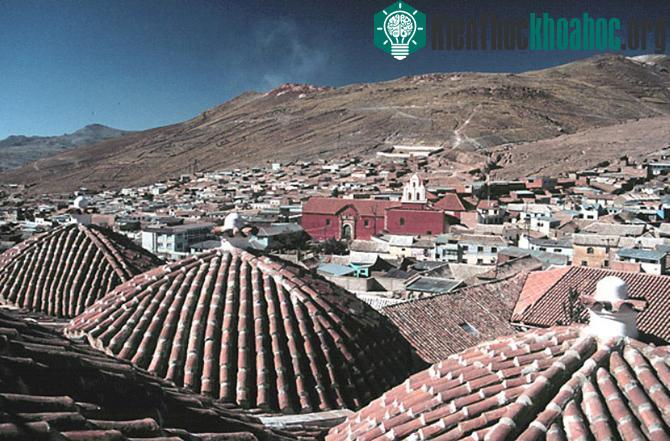 Trong ngày họp thứ 3 tại phiên họp lần thứ 38 của Ủy Ban di sản thế giới, Unesco đã quyết định xếp Thành phố Potosi vào Danh sách những di sản có nguy cơ bị đe dọa.