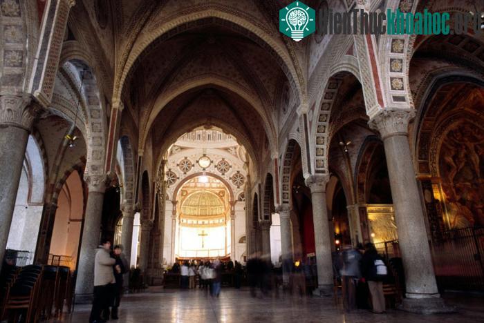 Nhà thờ và tu viện Santa Maria delle Grazie ở Milano - Italy
