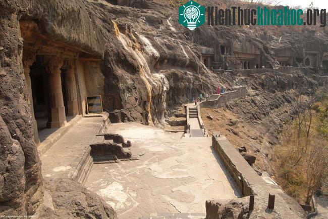Chùa hang Ajanta - Ấn Độ
