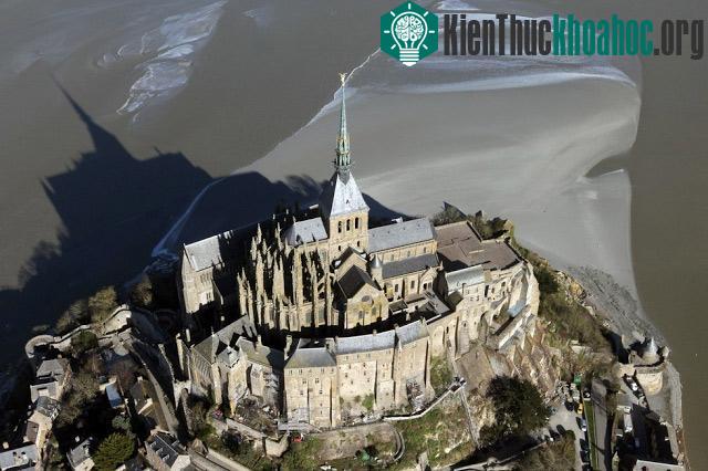 Đảo Mont Saint Michel - Pháp