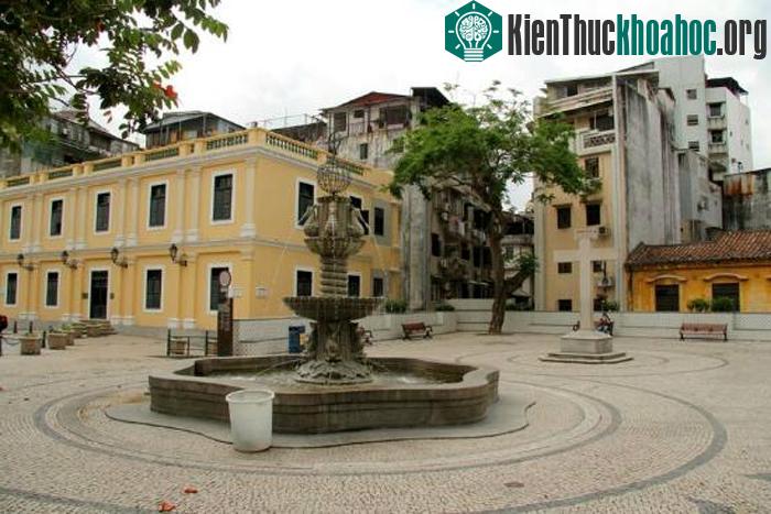 Unesco đã công nhận Trung tâm lịch sử Ma Cao là Di sản văn hóa thế giới năm 2005.