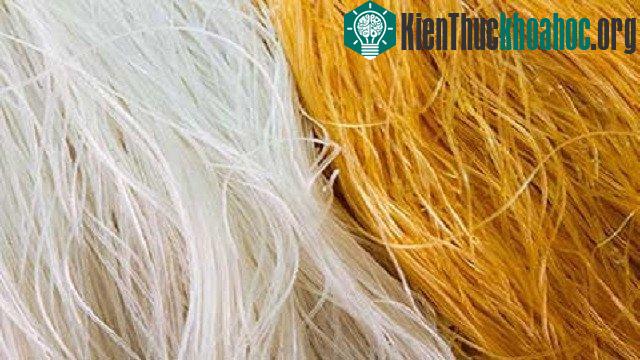 Sử dụng miến được phẩm màu công nghiệp rất nguy hại đến sức khỏe người tiêu dùng. (Ảnh minh họa).