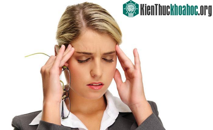 Thiếu các vitamin B12 và folate có thể gây ra thiếu máu dẫn đến huyết áp giảm.