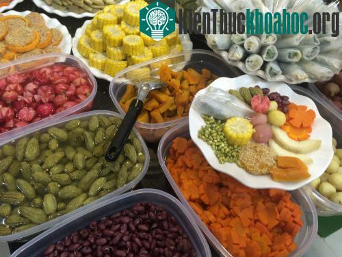 Chế độ ăn nhiều rau củ giúp phòng ngừa, hỗ trợ điều trị bệnh tật. (Ảnh minh họa: Lê Phương).