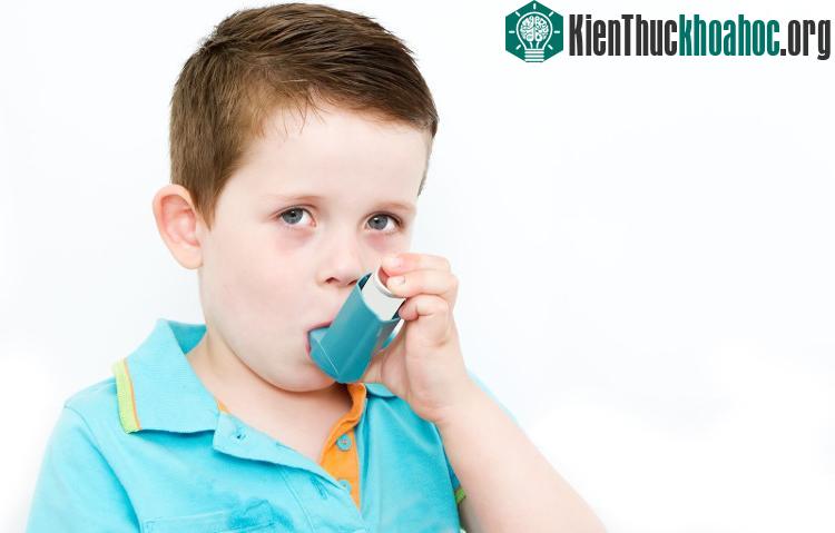 Hen suyễn thường gặp ở trẻ có cơ địa dị ứng như có bệnh chàm, nổi mề đay, ngứa... (Ảnh minh họa).