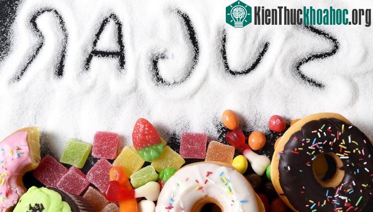 Một số trẻ em ăn nhiều đồ ngọt, chúng vận động chỉ là cách để giải tỏa năng lượng.