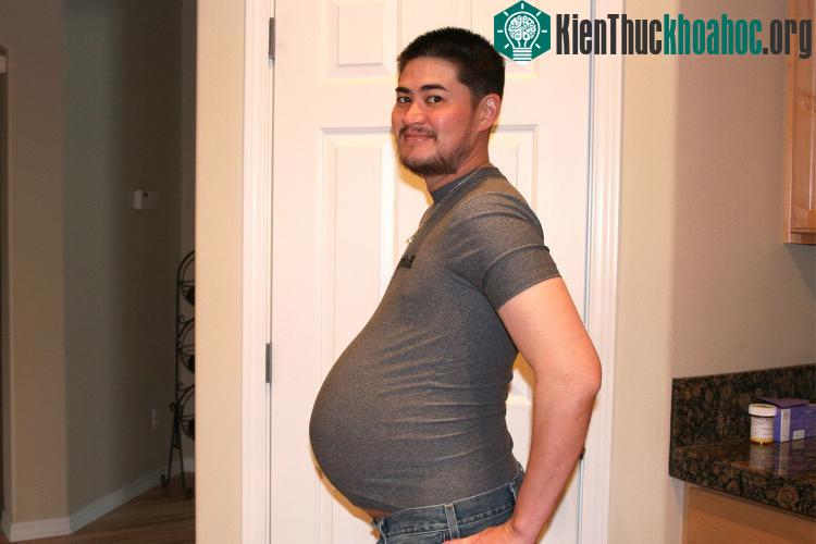 Thomas Beatie trong thời gian mang thai.