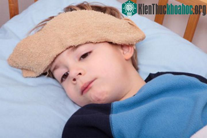 Bệnh bạch hầu gây nhiễm trùng mũi, họng có thể dẫn tới tử vong