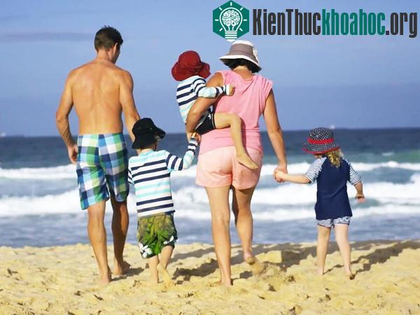 Gia đình nhỏ của Kate giờ đây luôn rộn tiếng cười. (Ảnh: Internet).
