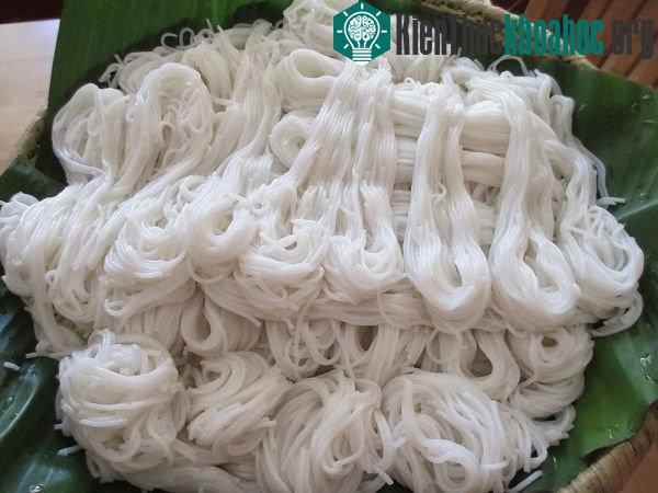 Cách nhận biết bún sạch - bún chứa hóa chất