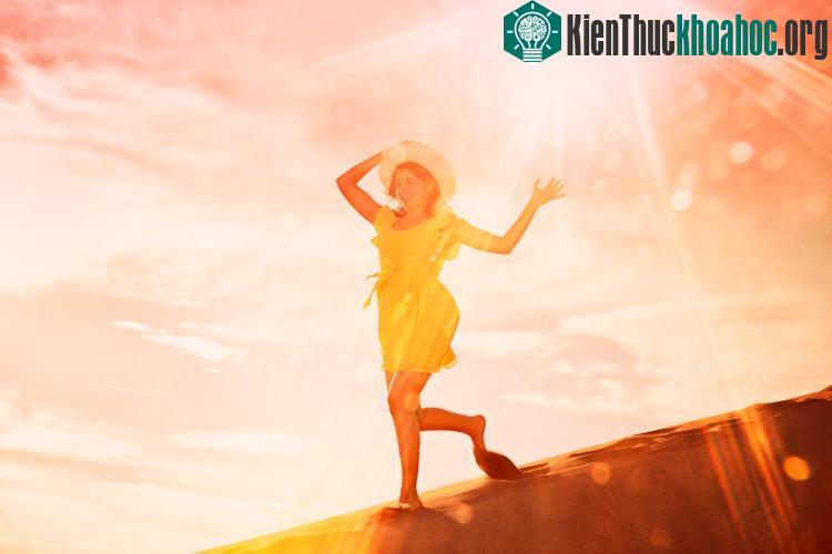Tia tử ngoại có khả năng ảnh hưởng và kích thích những tế bào ung thư phát triển.