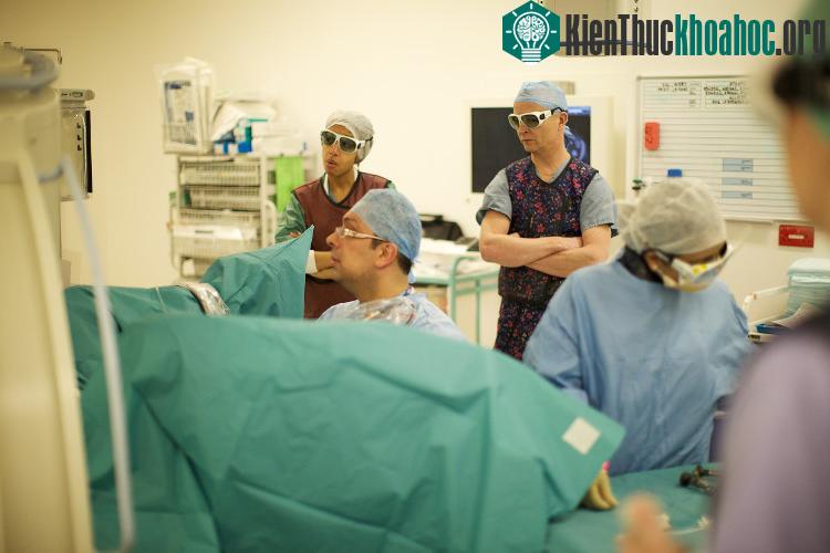 Nếu không có kháng sinh, mọi ca phẫu thuật phức tạp sẽ cực kì khó khăn.