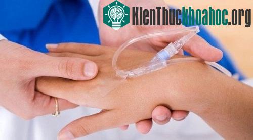 Khi truyền dịch, với bất cứ dịch truyền nào, đều có thể có các tai biến rất trầm trọng xảy ra.