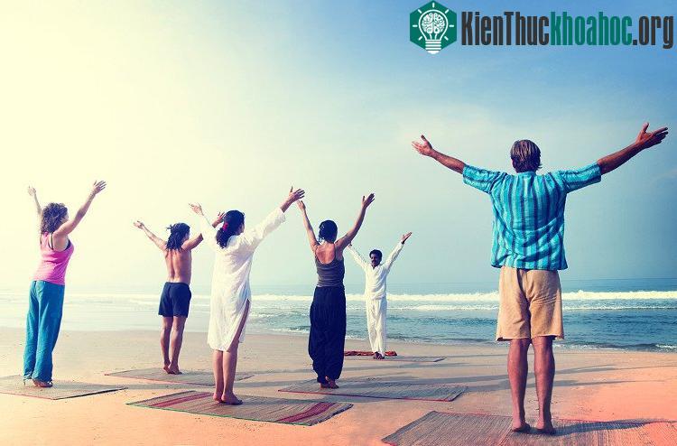 Hãy tập thể dục thường xuyên và nên tập thể dục trong nhà.