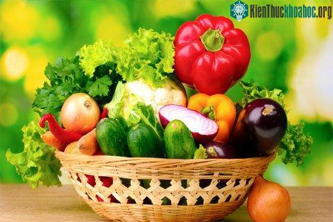 Thực phẩm tươi sống đều cần được làm sạch trước khi bảo quản