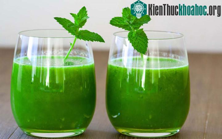 Nước bạc hà cũng được bác sĩ khuyên dùng.
