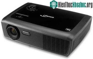 Máy chiếu “toàn phát” siêu tương phản của Optoma