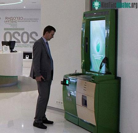 Máy ATM thế hệ mới của Ngân hàng Sberbank có thể phát hiện những khách hàng nói dối