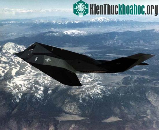 Máy bay F-117A với công nghệ tàng hình.