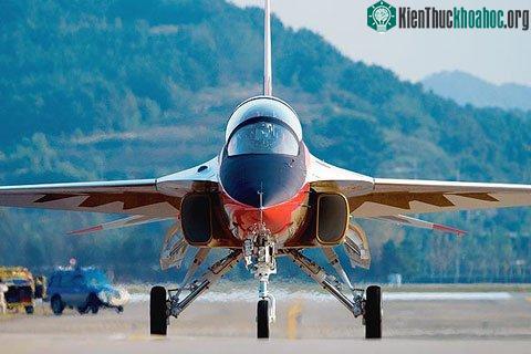Sức mạnh biến thể F-16 ảnh 6