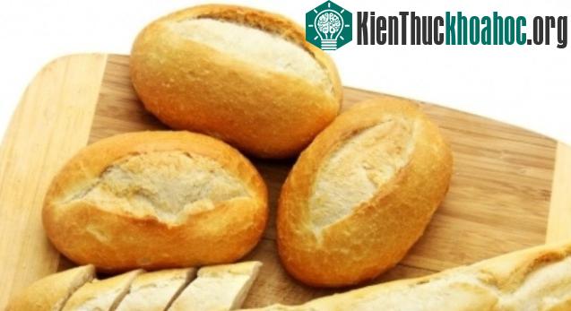 Bánh mỳ gần như không có chất dinh dưỡng.