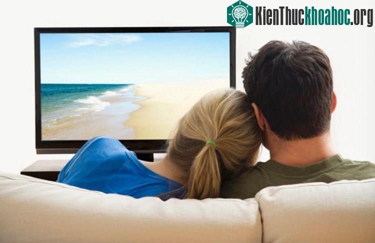 Xem ti vi rút ngắn tuổi thọ của bạn.