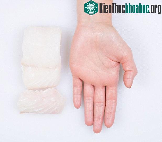 Mẹo ước lượng khẩu phần ăn giảm cân bằng bàn tay- ảnh 3