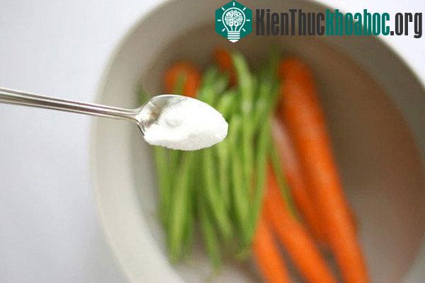 Baking soda giúp loại bỏ hóa chất độc hại hiệu quả