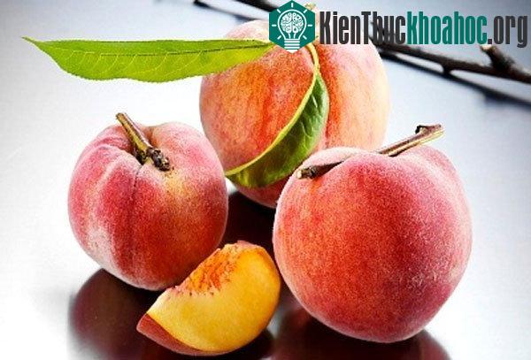 Ăn quá nhiều đào sẽ tạo ra nhiệt quá mức trong cơ thể