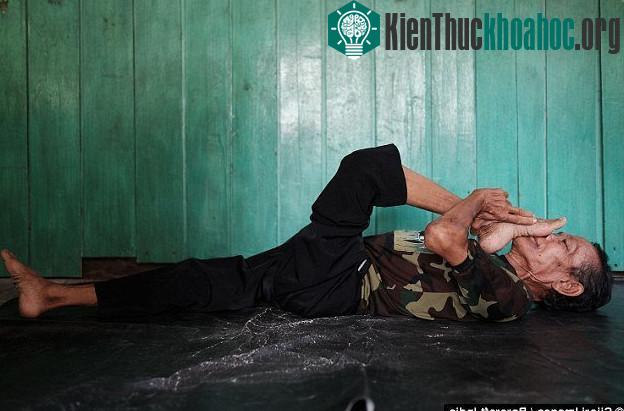 Mặc dù đã từ bỏ nghề biểu diễn uống dẻo từ năm 2001 nhưng ông vẫn thỉnh thoảng thể hiện khả năng đặc biệt của mình khi được mọi người đề nghị.