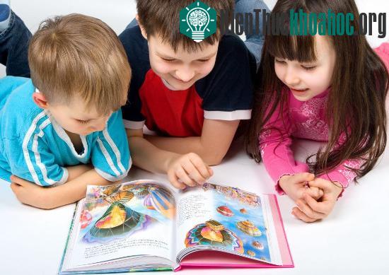 Các nhà khoa học Mỹ tìm hiểu tốc độ phát triển liên kết thần kinh trong não bộ trẻ em để đánh giá khả năng học và đọc của chúng&nbsp;