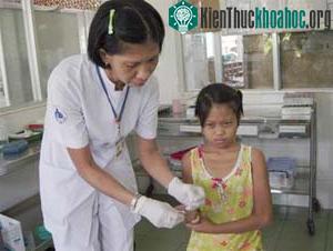 Bệnh nhi Phan Thị Thanh Hải bị bệnh tiểu đường 11 năm