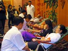 Cảnh hiến máu tại Hà Nội