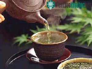 Uống trà xanh theo cách cổ truyền của người Nhật