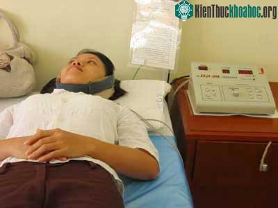 Tiêm thuốc bằng... dòng điện ảnh 1