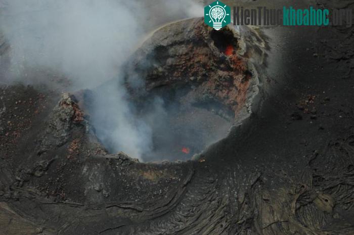 Một miệng phun của núi lửa Mauna Loa. (Ảnh: Flickr).